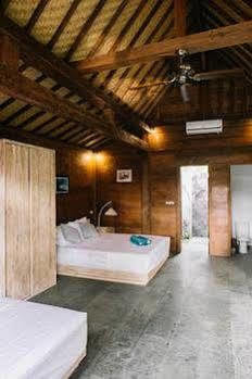 Wisma tamu Eat Sleep Skate Sanur (Bali)